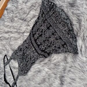 Kendall & Kylie Monochrome Floral Dress